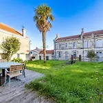 Hébergement de vacances Maison De Famille *