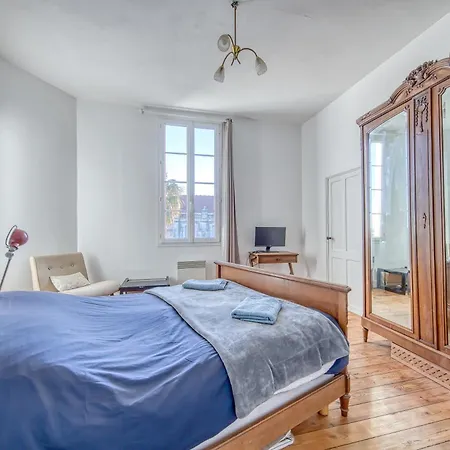 Maison De Famille Semesterbostad