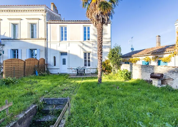 Maison De Famille * Mortagne-sur-Gironde